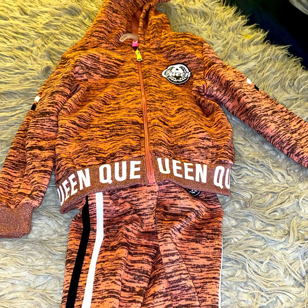 !HOT BUY! GIRLS SWEATSUIT